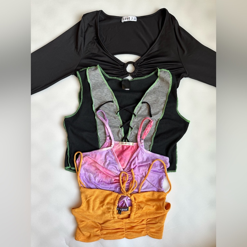 LOT- 5 Shirts Total: 4 Crop Tops (NEVER WORN) +1 Off-White Long Sleeve (used)